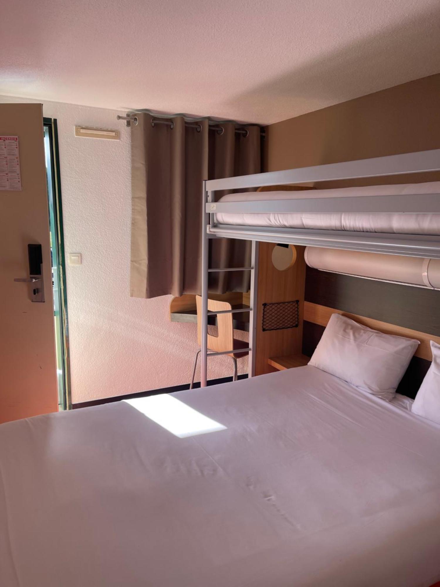 Premiere Classe Amiens Est - Hotel