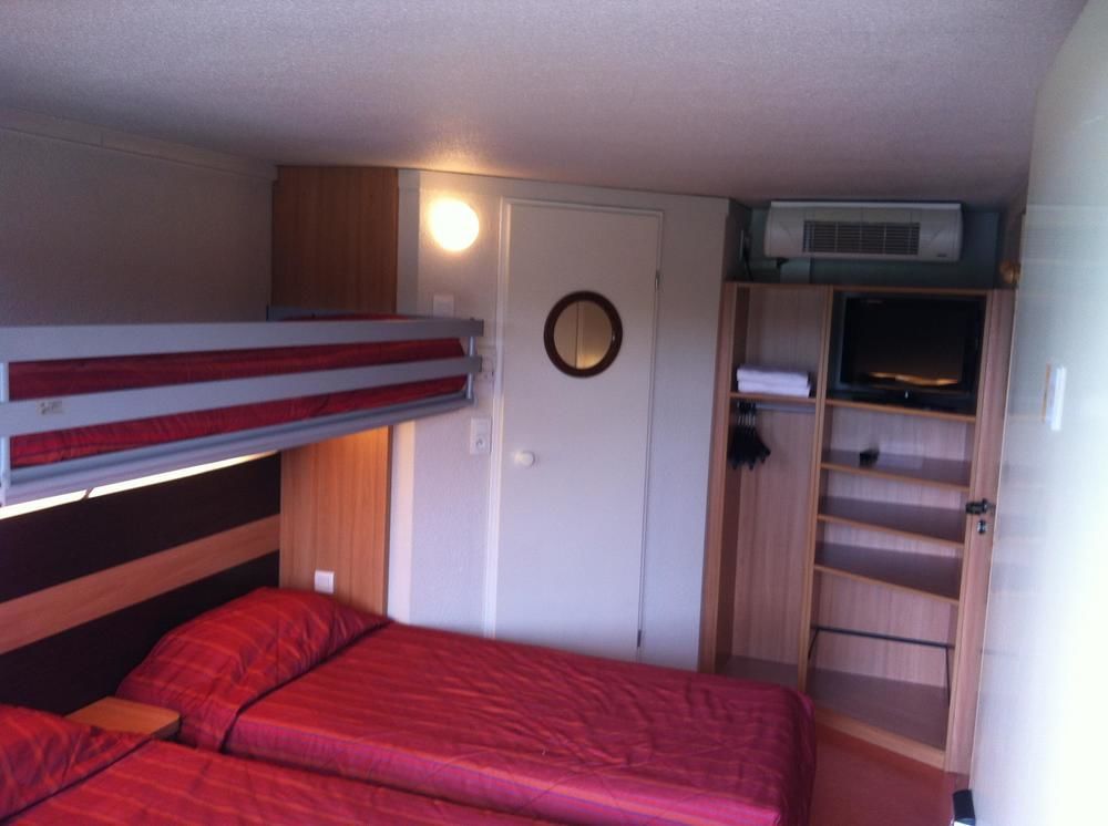 Premiere Classe Amiens Est - Hotel